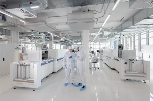 Últimas notícias da empresa sobre Pesquisadores do Fraunhofer ISE usam serigrafia fina para reduzir a prata nas células HJT