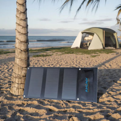 Bom preço. 21w Carregador de painel solar móvel pequeno painel solar mini dobrável integrado USB Carregador de telefone celular solar on-line